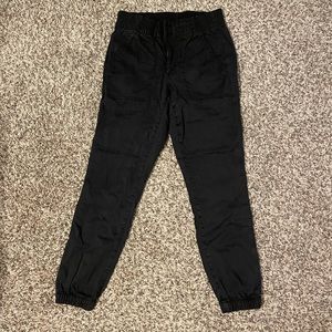 American Eagle stretchy joggers
